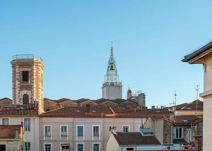 Bright And Spacious Family Nest In Appartement *