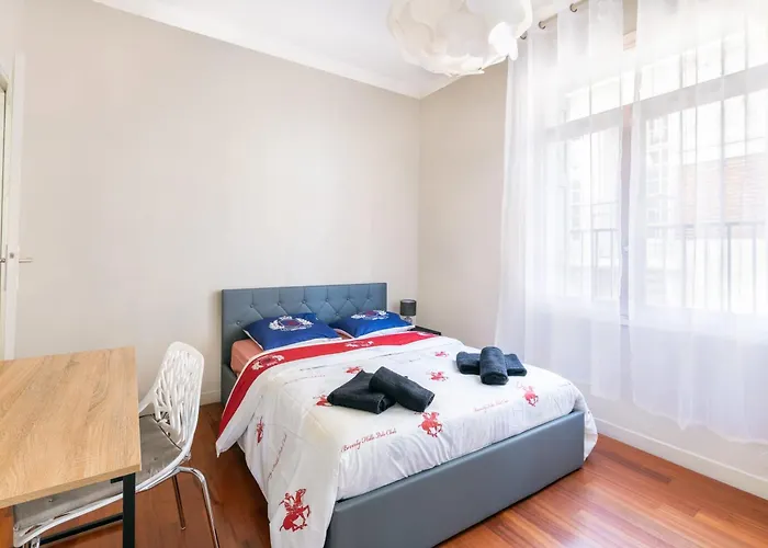 Bright And Spacious Family Nest In