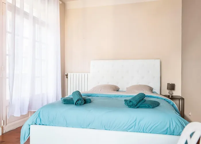 Bright And Spacious Family Nest In *